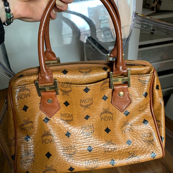 MCM Handbag - Picture 2 of 4